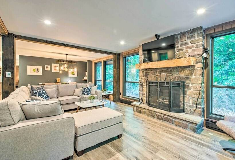 Pet Friendly Pocono Pines Rental W/ Hot Tub!