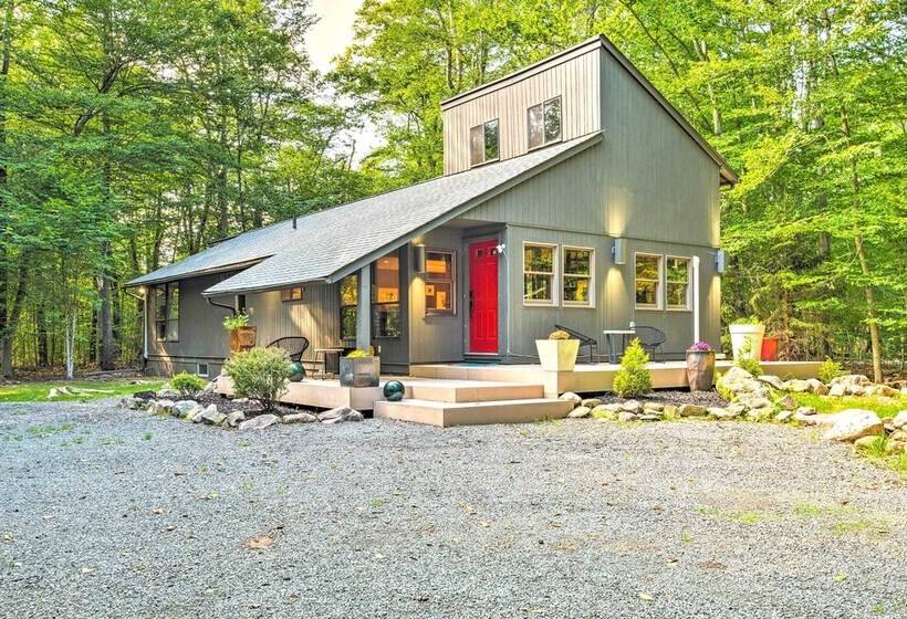 Pet Friendly Pocono Pines Rental W/ Hot Tub!