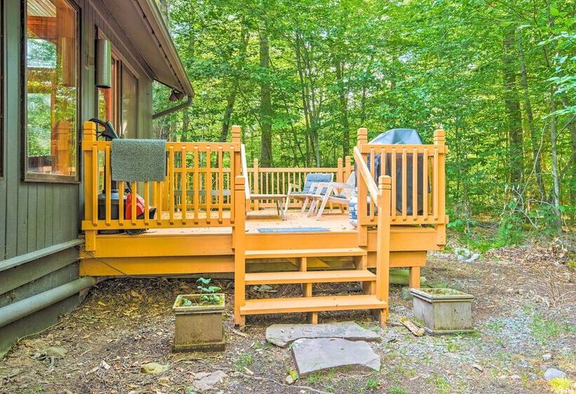 Pet Friendly Pocono Pines Rental W/ Hot Tub!