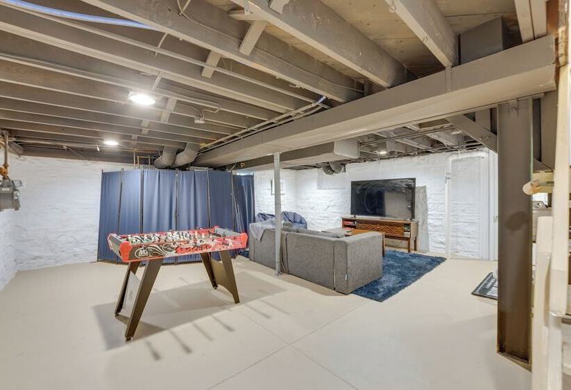 Pet Friendly St Louis Home W/ Grill & Backyard