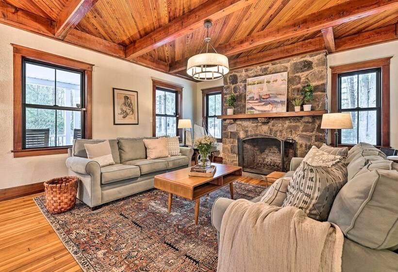 Pocono Pines Family Home W/ Private Hot Tub!