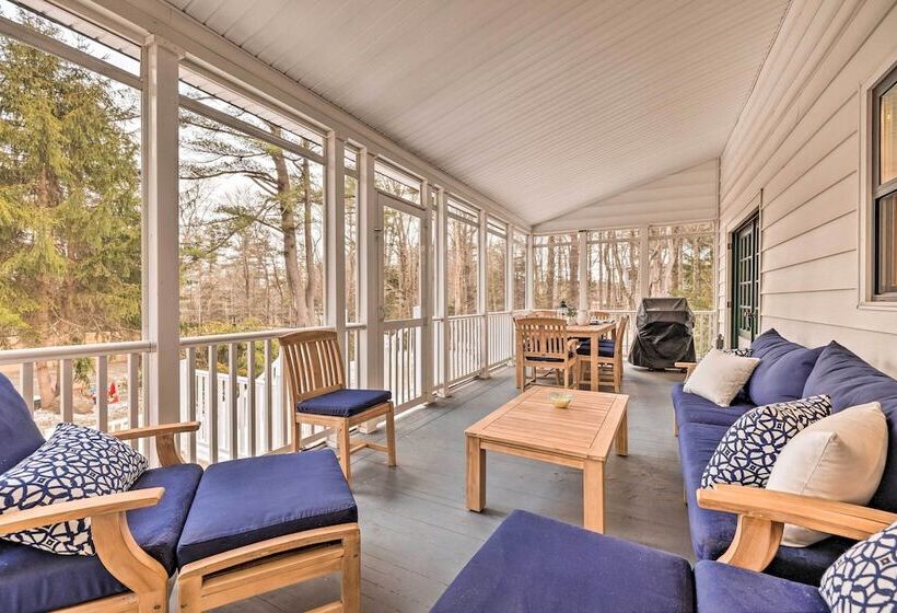 Pocono Pines Family Home W/ Private Hot Tub!