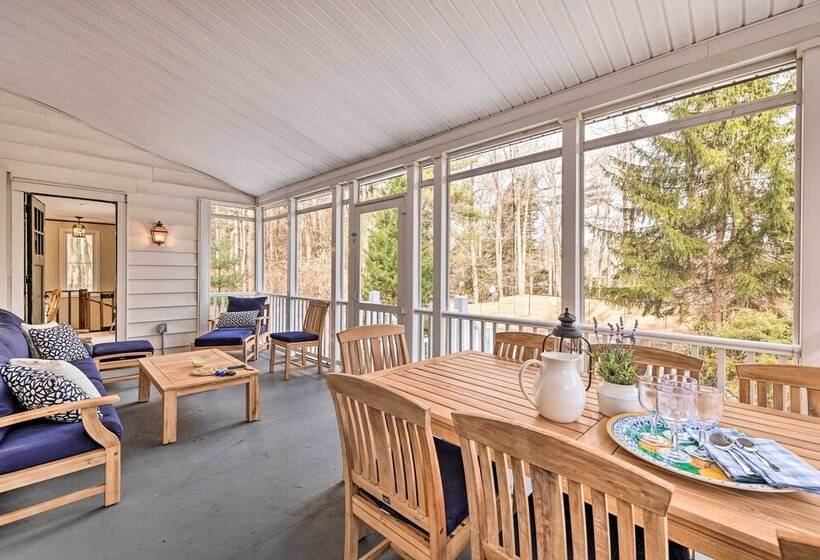 Pocono Pines Family Home W/ Private Hot Tub!
