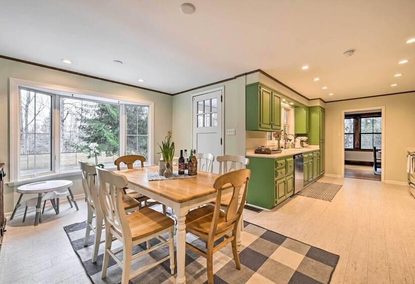 Pocono Pines Family Home W/ Private Hot Tub!