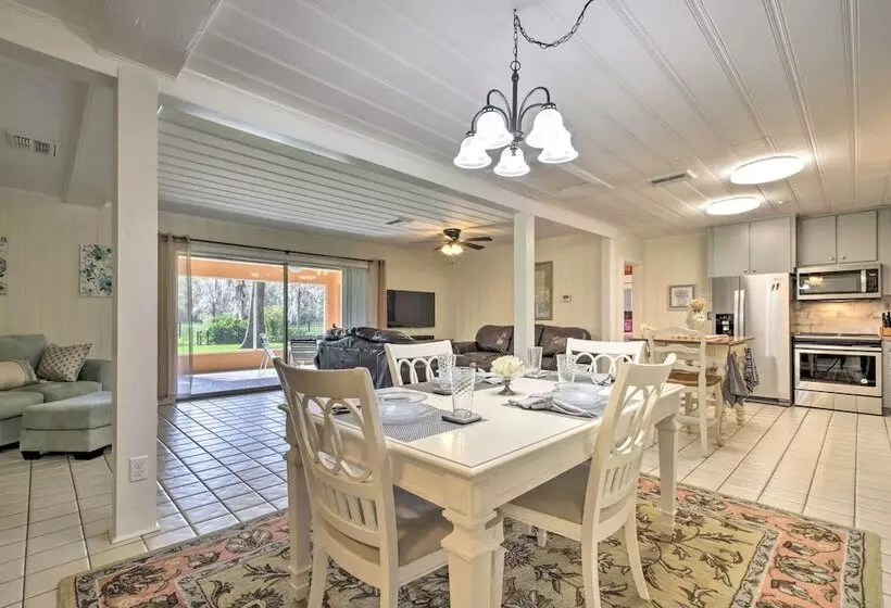 Rainbow River Oasis W/ Kayaks + Furnished Sunroom!