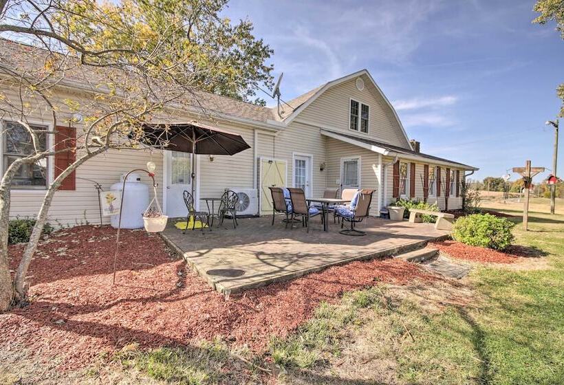 Scenic Gosport Getaway, Over 100 Years Old