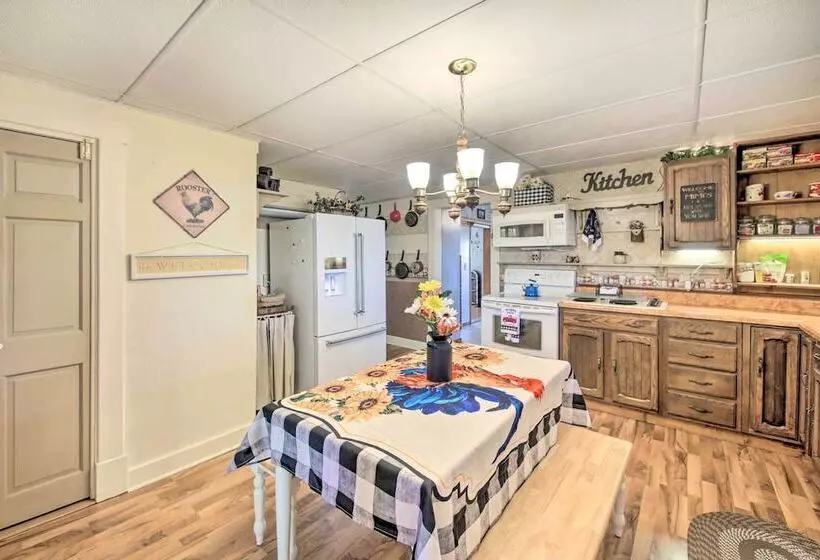 Scenic Gosport Getaway, Over 100 Years Old