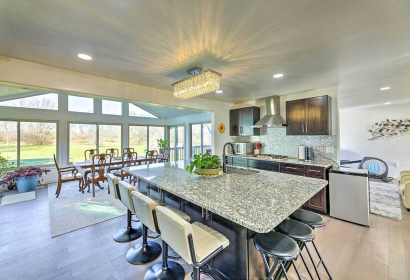 Spacious Liberty Township Home W/ Large Yard!