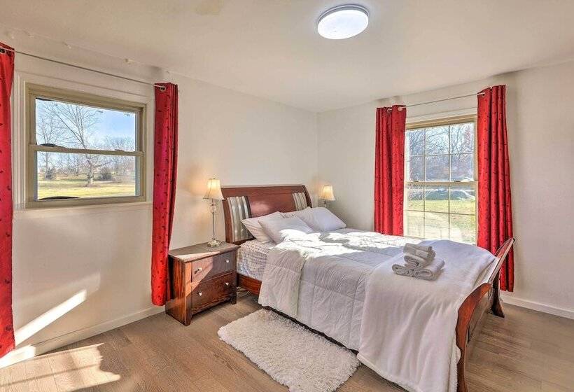 Spacious Liberty Township Home W/ Large Yard!