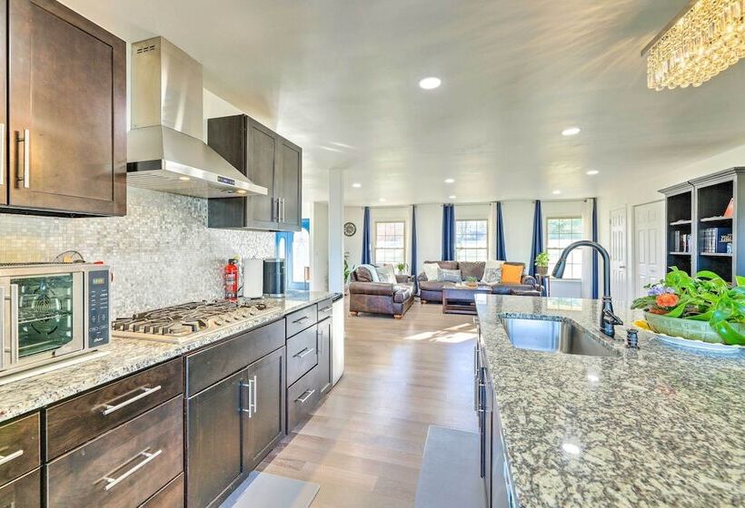 Spacious Liberty Township Home W/ Large Yard!