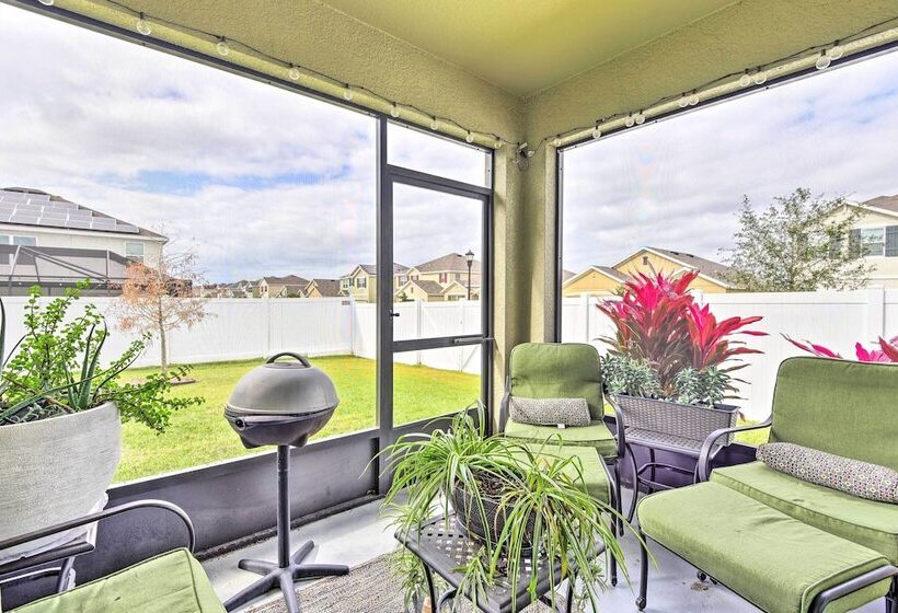 Sun City Center Home: 20 Mi To Downtown Tampa