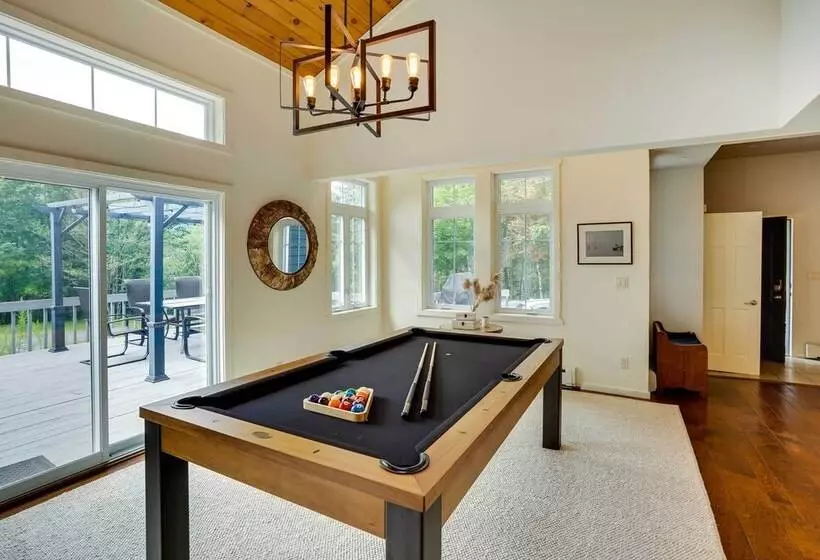 The Mountain House:  Windham Retreat W/ Hot Tub!