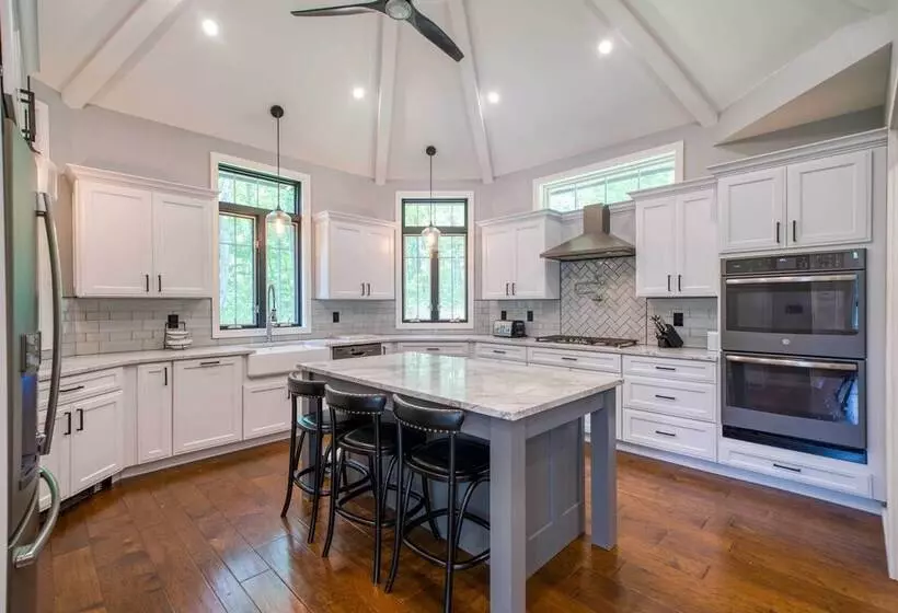 The Mountain House:  Windham Retreat W/ Hot Tub!