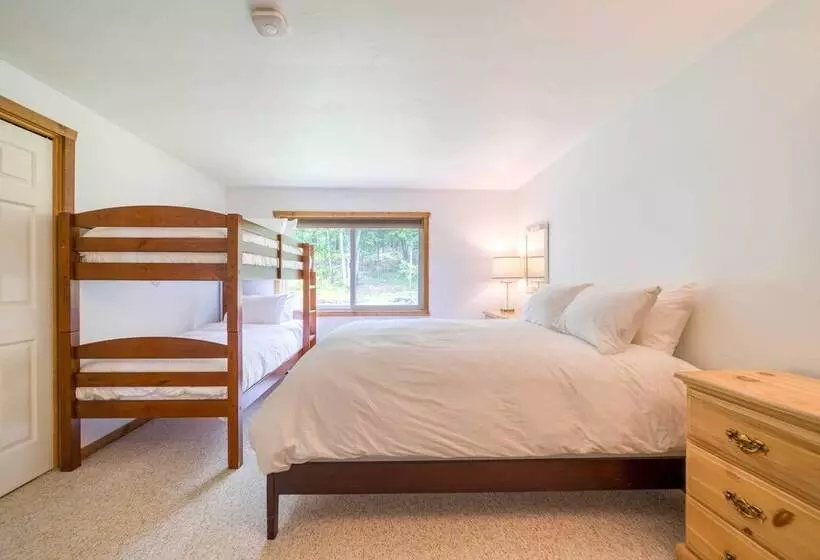 The Mountain House:  Windham Retreat W/ Hot Tub!