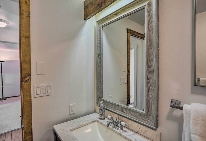 The Mountain House: Windham Retreat W/ Hot Tub!