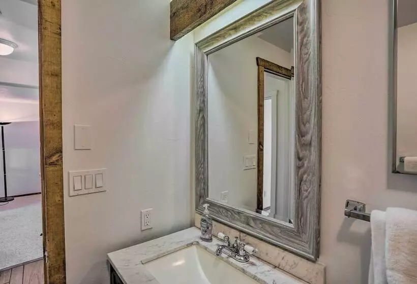 The Mountain House:  Windham Retreat W/ Hot Tub!