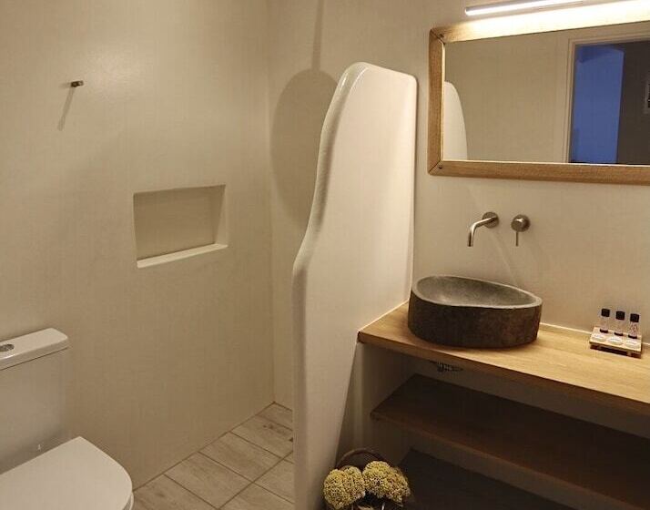 Alsea Seafront Apartments