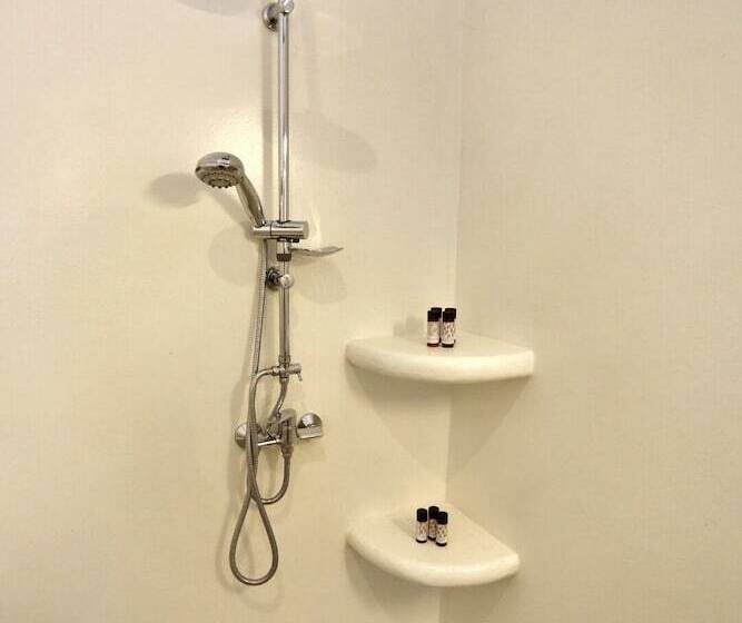 Alsea Seafront Apartments