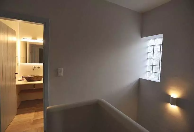 Alsea Seafront Apartments