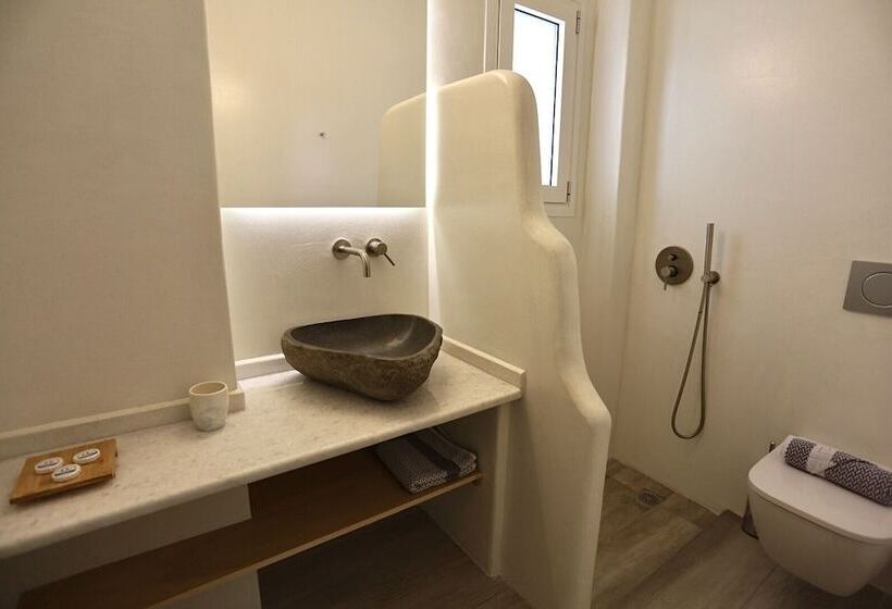 Alsea Seafront Apartments