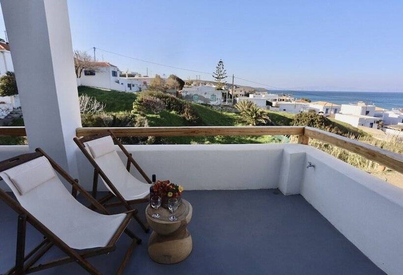 Alsea Seafront Apartments