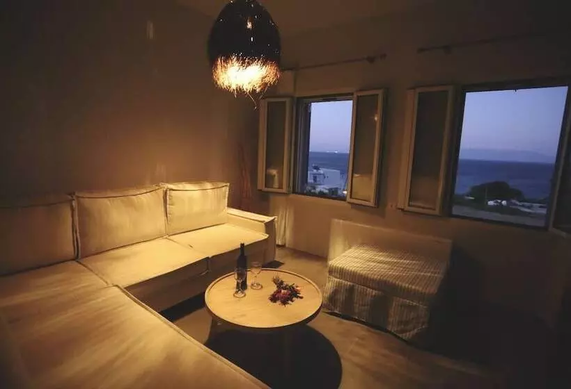 Alsea Seafront Apartments