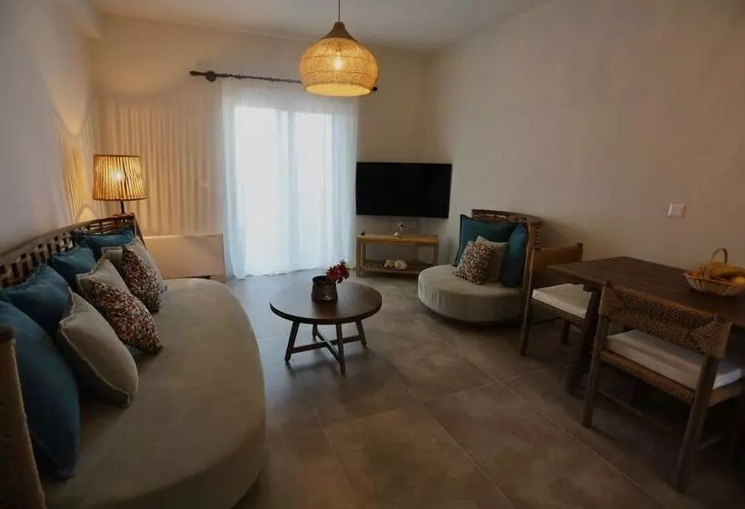 Alsea Seafront Apartments