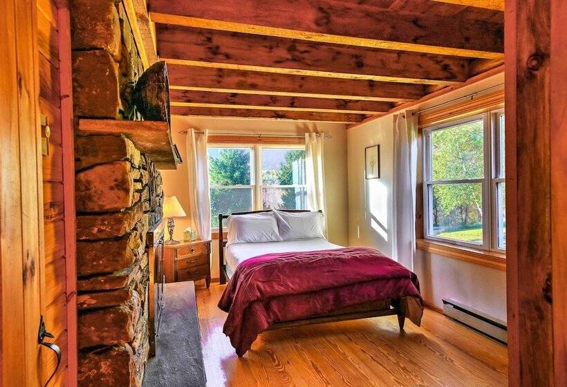 Bearpen Lodge On 125 Acres Near Belleayre Mtn!