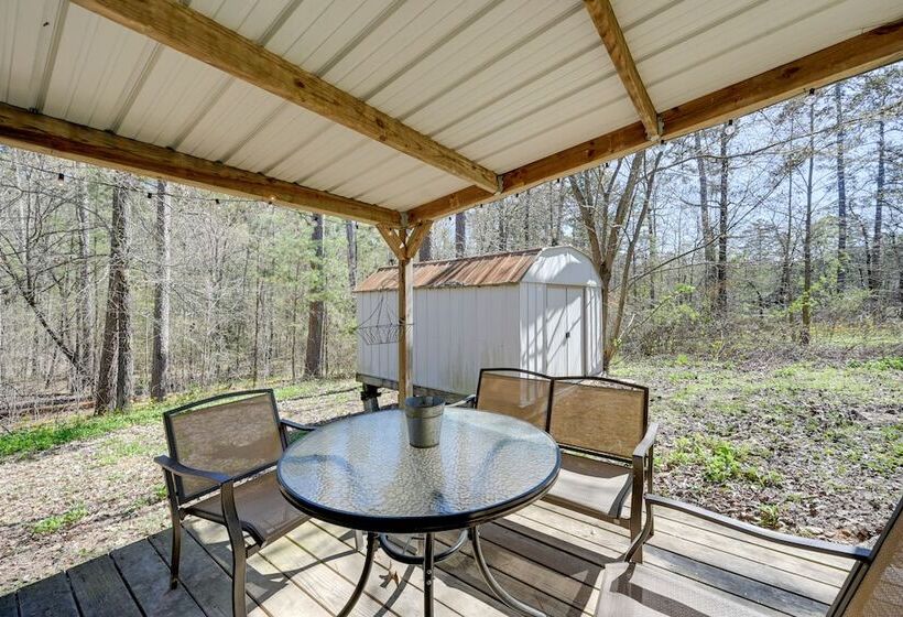 Broken Bow Cabin W/ Hot Tub & Fire Pit, Near Lake!