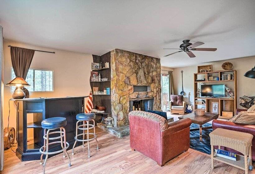 Peaceful Cabin W/ Deck & Grill: 1 Mi To Crown King