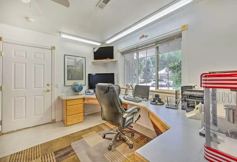 Caldwell Country Home On Quiet Acreage