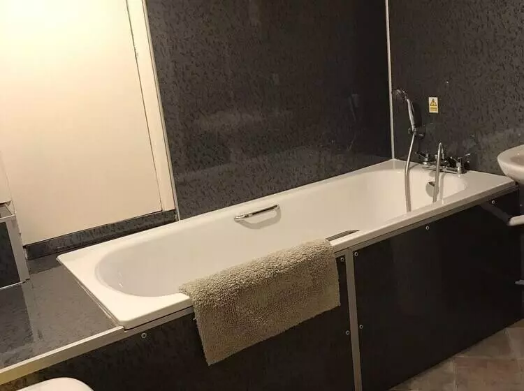 Cottage On Exmoor   Sleeps 8 & Parking