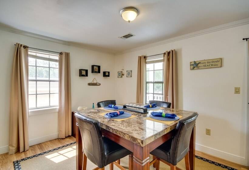 Charming Bay St Louis Cottage   4 Mi To Casino!