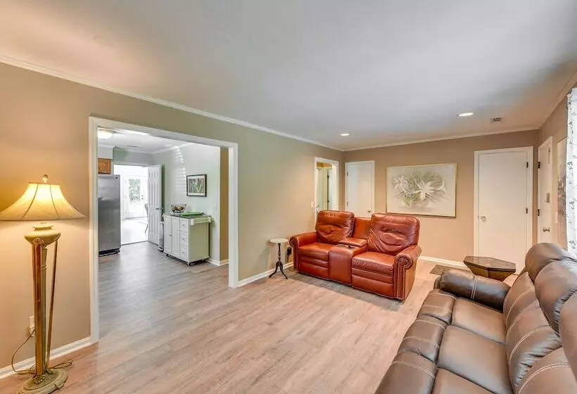 Charming Bluffton Vacation Home W/ Yard!