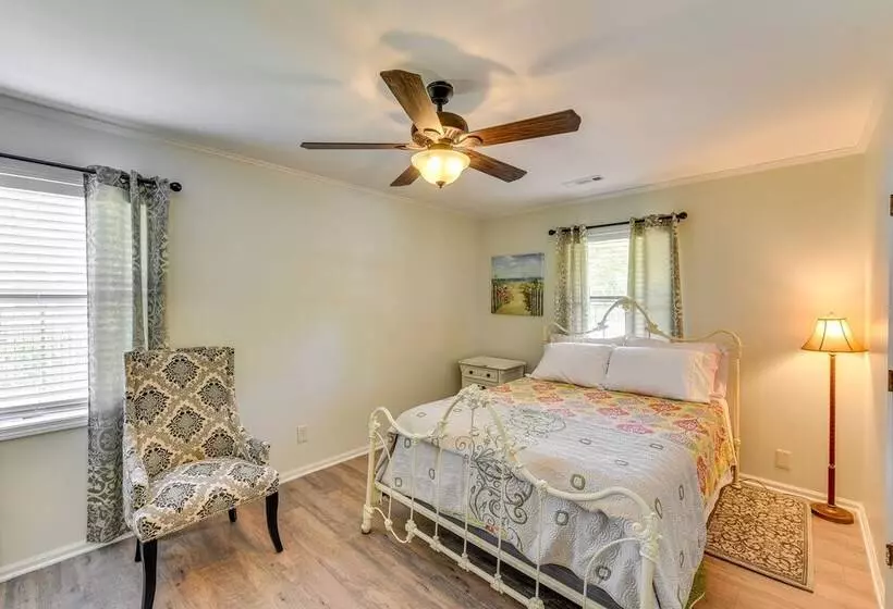 Charming Bluffton Vacation Home W/ Yard!