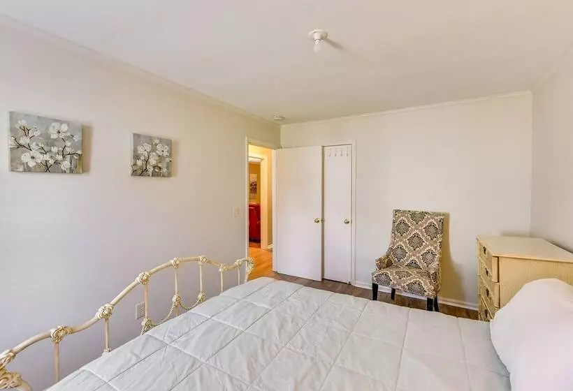 Charming Bluffton Vacation Home W/ Yard!