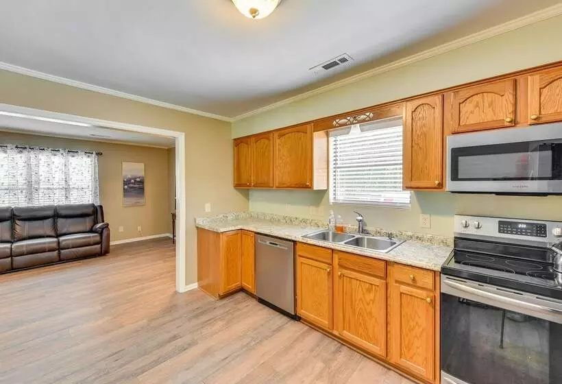 Charming Bluffton Vacation Home W/ Yard!