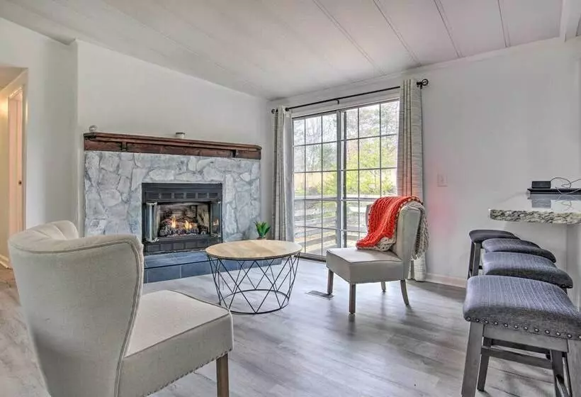 Cozy Asheville Cottage W/ Grill & Fire Pit!