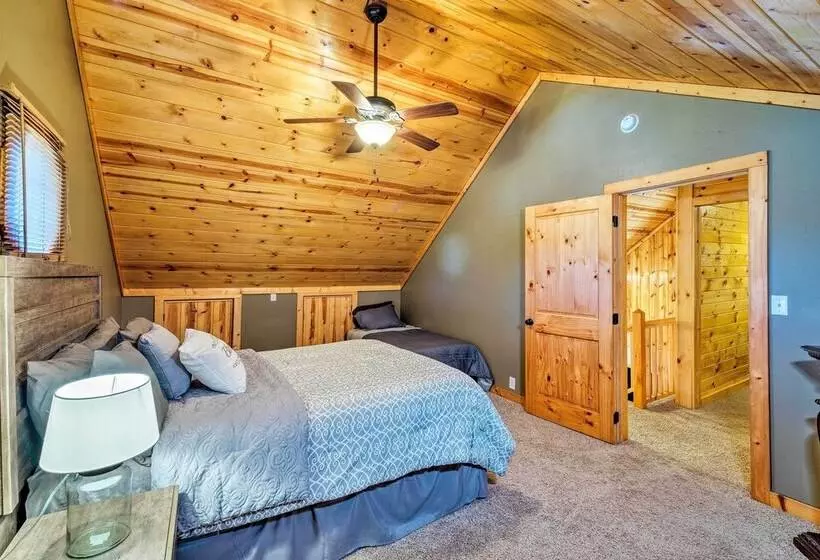 Modern Cabin W/ Grill Near Golf & Bass Fishing!