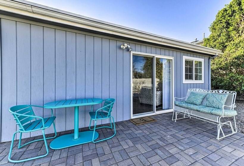 Downtown Gilbert Home W/ Fenced Yard & Fire Pit!