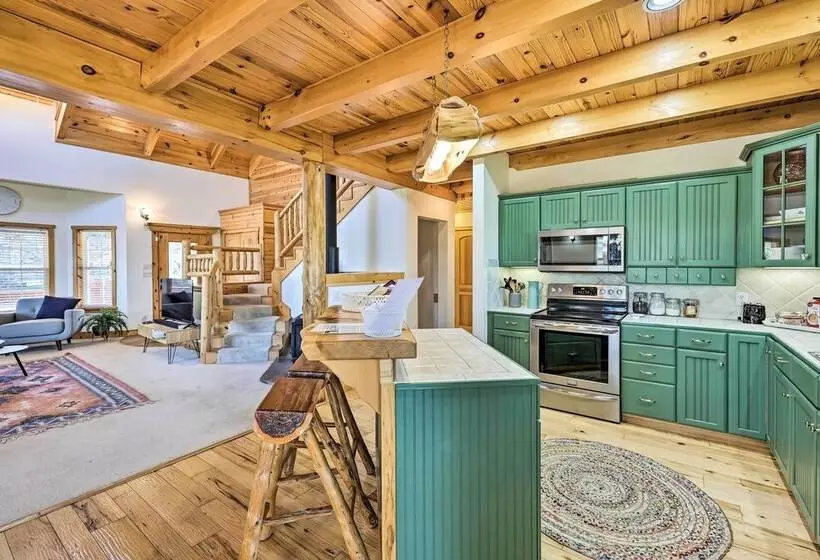 Family Friendly Cabin By Golf Course & Marina