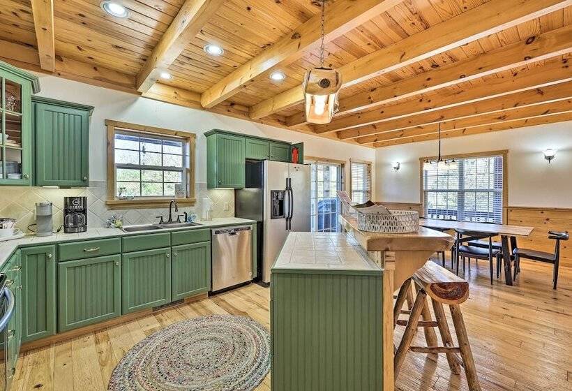 Family Friendly Cabin By Golf Course & Marina