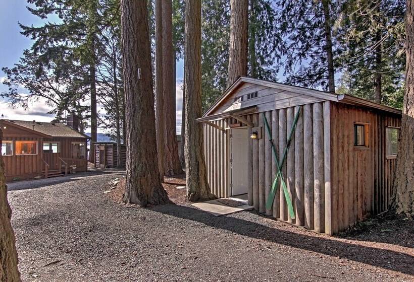 Gorgeous Poulsbo Waterfront Home On Liberty Bay!