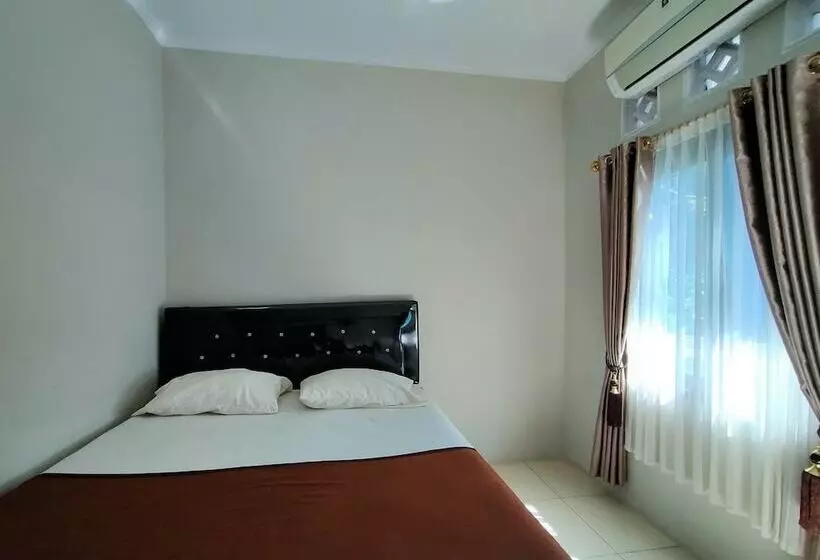 Hostelli Aqsa Guest House Ciamis