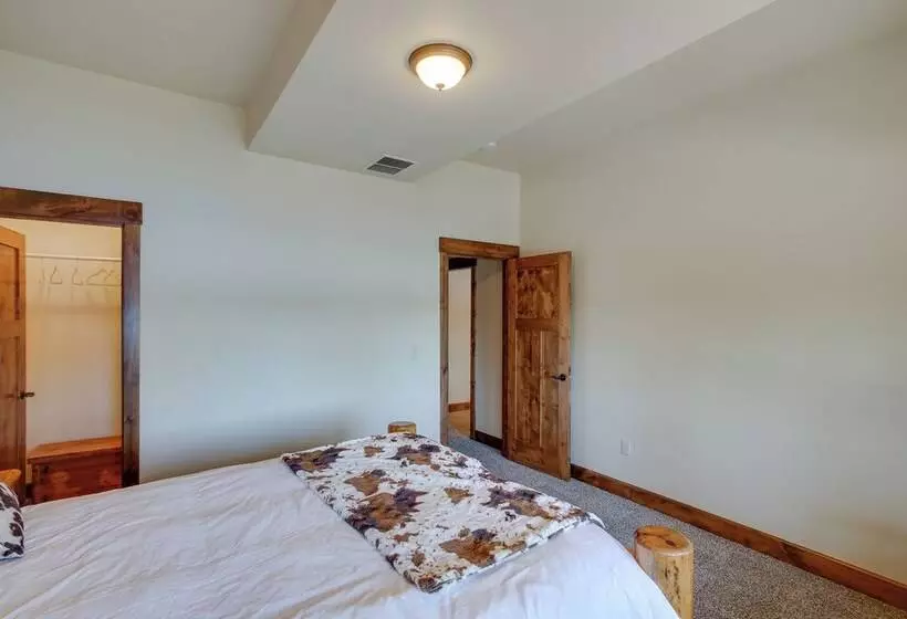 Loon Lake Waterfront Retreat: 2 Decks & Dock!