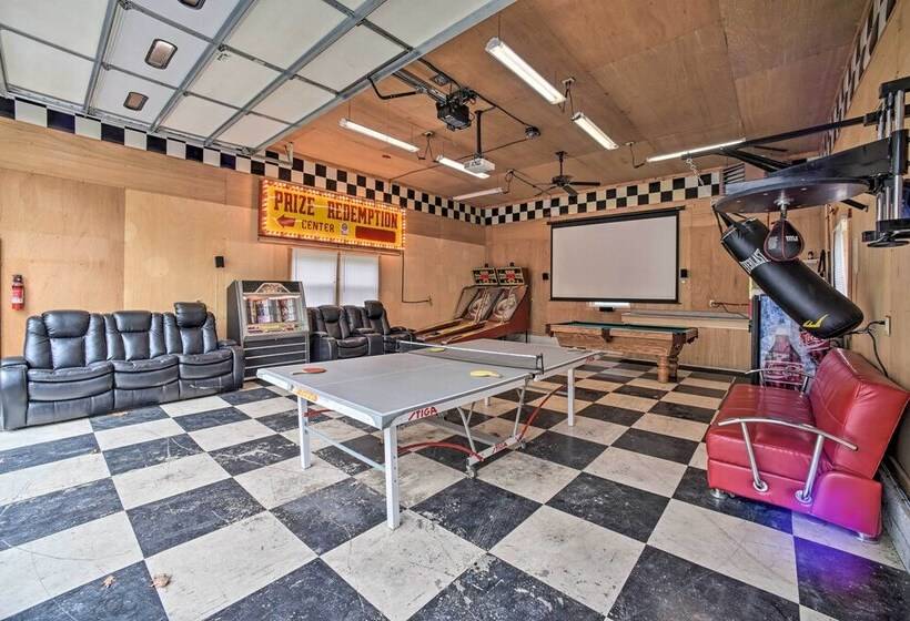 Lovely Fort Ann Lodge 10 Mi To Lake George!