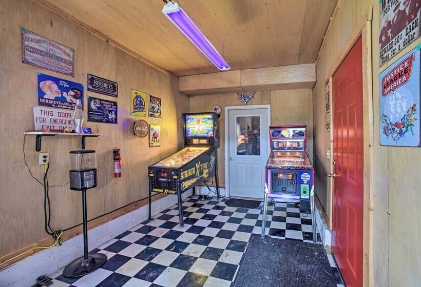 Lovely Fort Ann Lodge 10 Mi To Lake George!