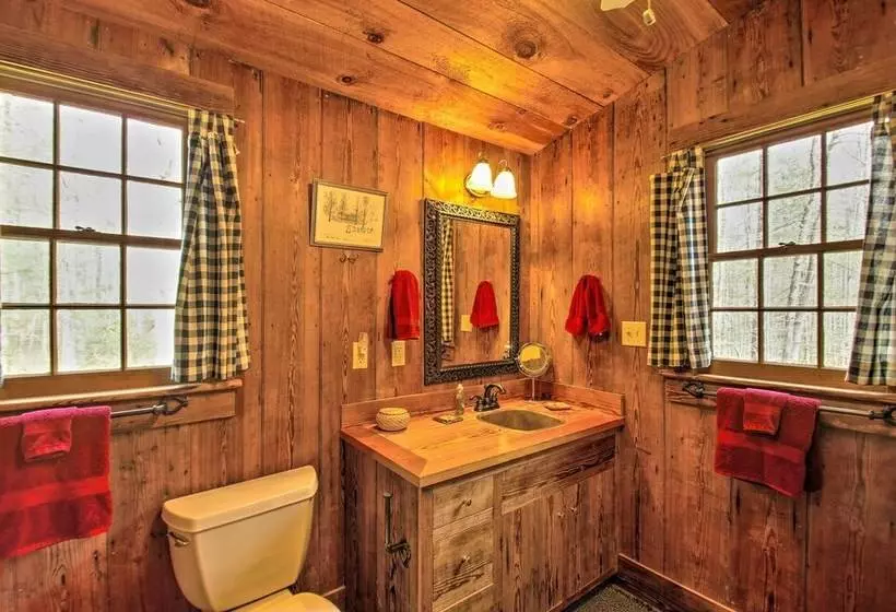 Numerous On Site Trails: Earlysville Wooded Cabin