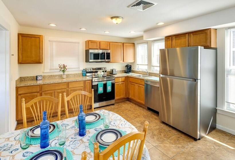 Milford Vacation Rental: Steps To The Beach!