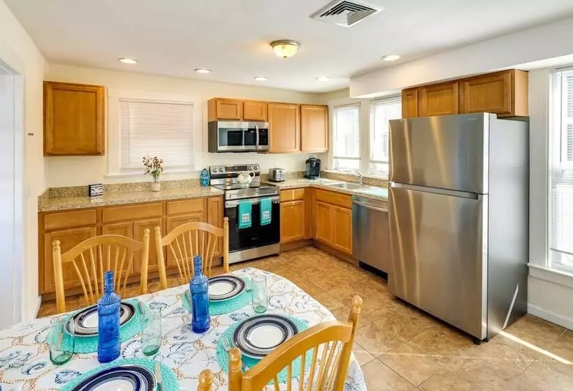 Milford Vacation Rental: Steps To The Beach!